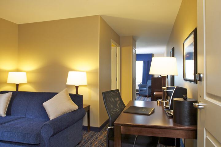 Room 19 of 34