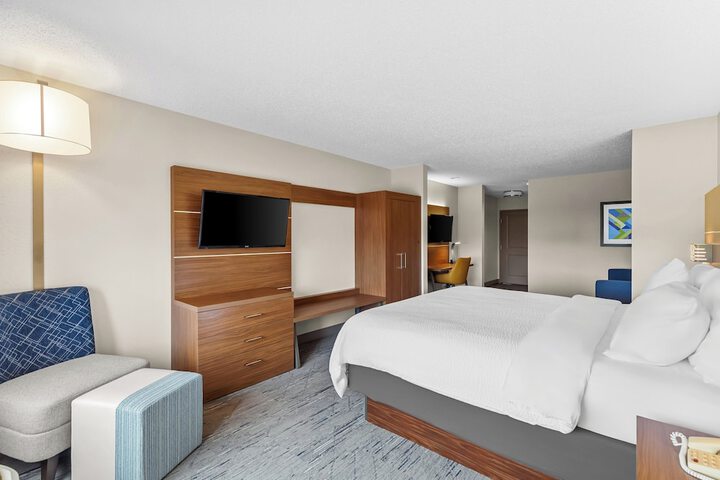 Holiday Inn Express & Suites Vandalia by IHG