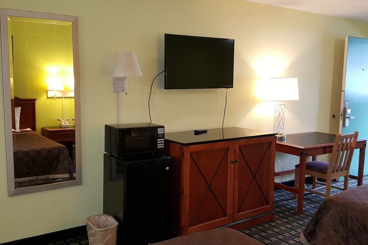 Room 30 of 47