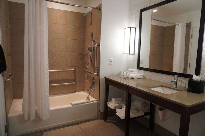Room 14 of 29