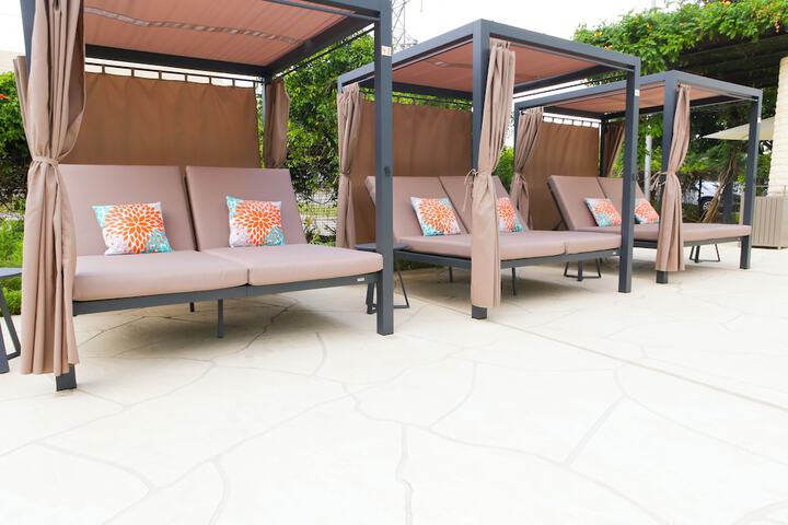 Sundeck 128 of 133