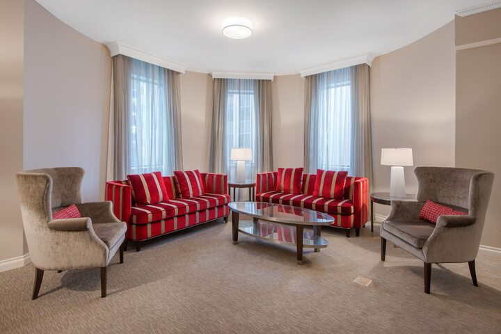Room 28 of 111