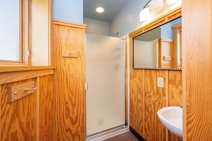 Sleeping Lady Mountain Resort & Spa