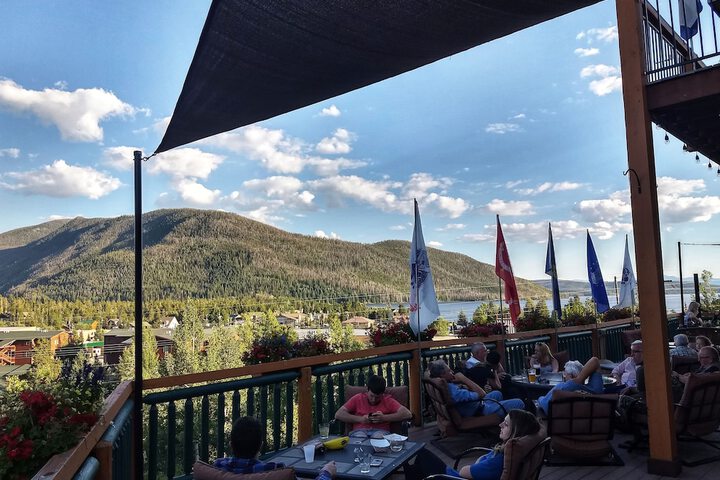 Sundeck 74 of 82