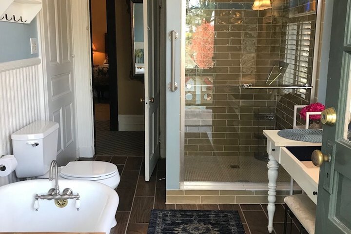 Vandiver Inn
