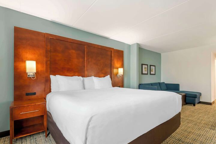 Room 40 of 54