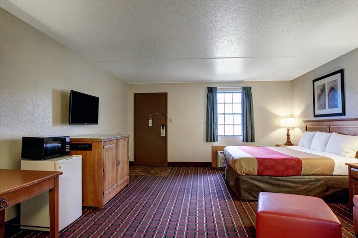 Room 11 of 31