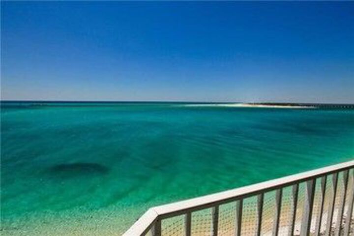Waterview Towers Yacht Club by Holiday Isle
