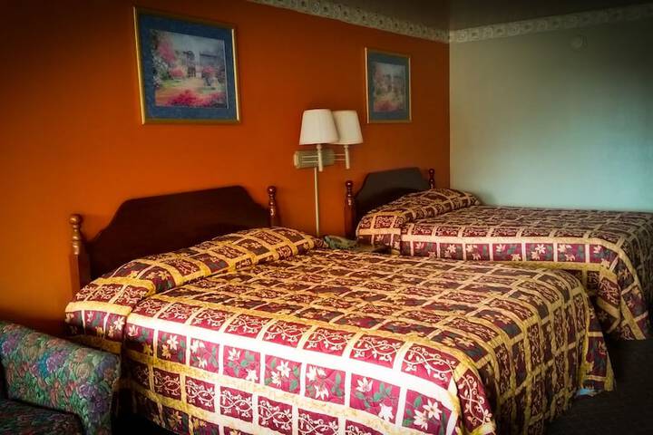 Room 20 of 29