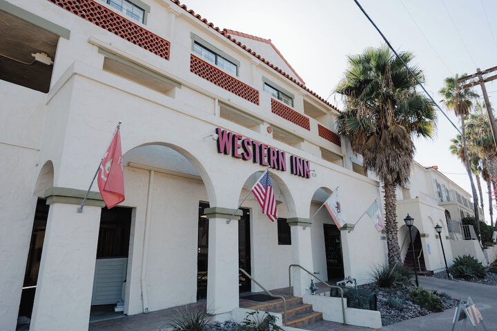 Hotel 5 of 40