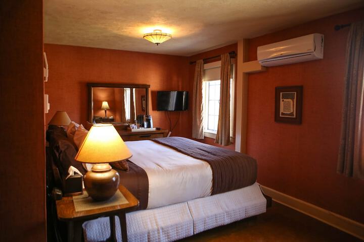 The Settlers Inn