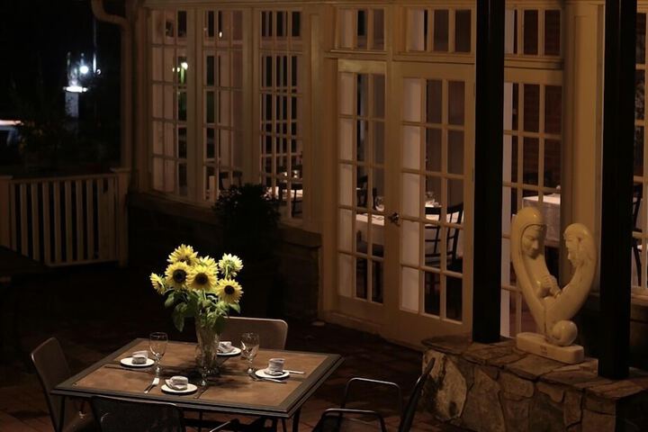 The Monte Vista Hotel