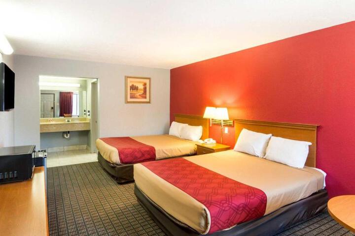 Econo Lodge Wichita Falls Downtown