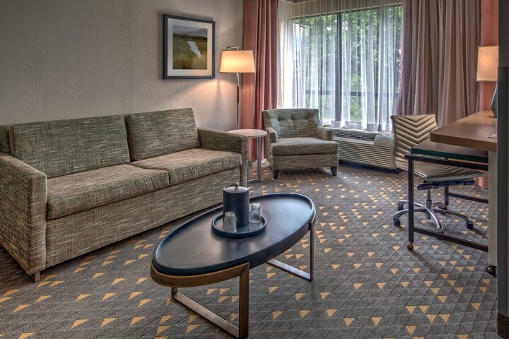Room 21 of 35