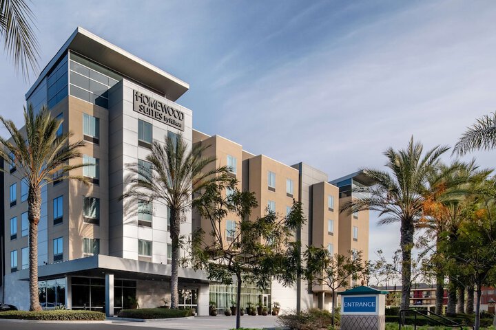 Homewood Suites by Hilton Anaheim Resort – Convention Center