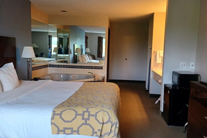 Room 22 of 34