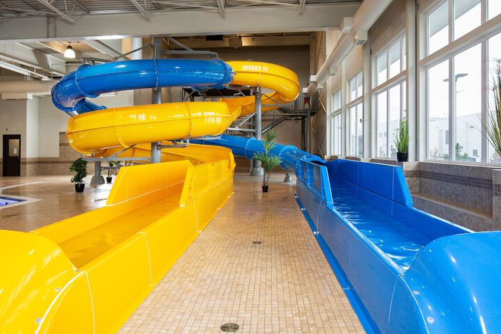 Pomeroy Inn & Suites Prince George