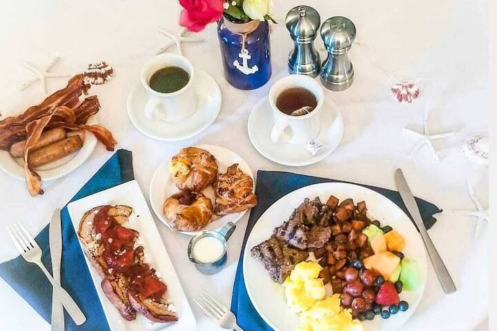 Breakfast/Coffee Service 28 of 34
