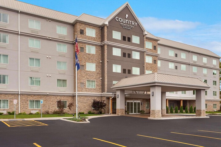 Country Inn & Suites by Radisson Buffalo South I-90, NY