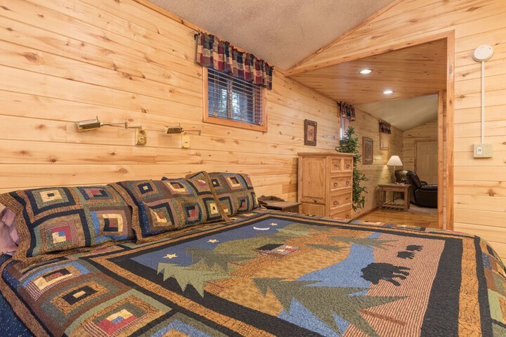 Upper Canyon Inn & Cabins