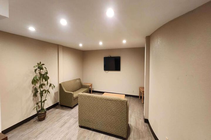 Room 37 of 51