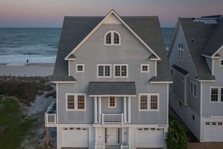 Oceans Edge by Topsail Realty