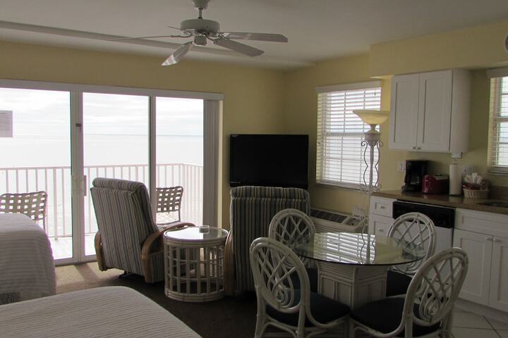 Edison Beach House