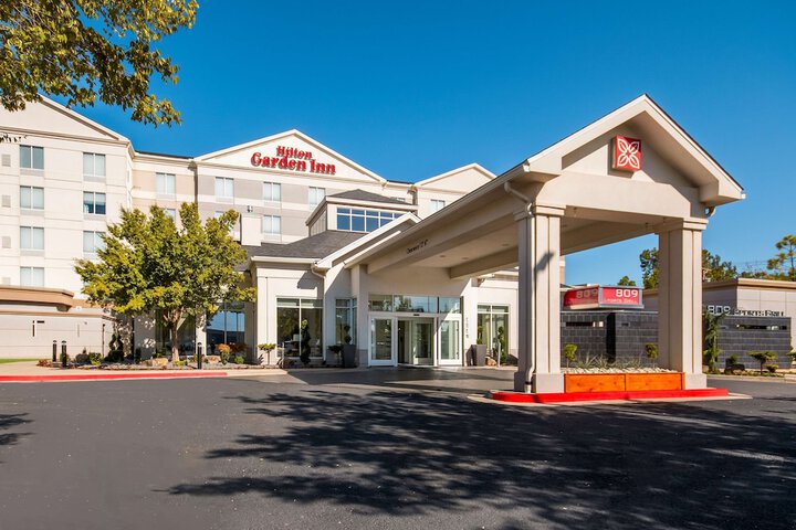 Hotel 3 of 72
