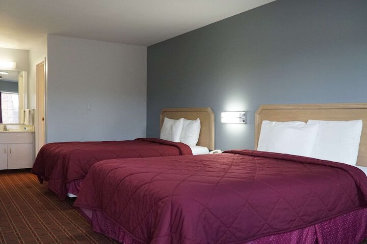 Room 28 of 50