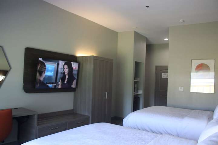 Holiday Inn Express Hotel & Suites Shamrock North by IHG