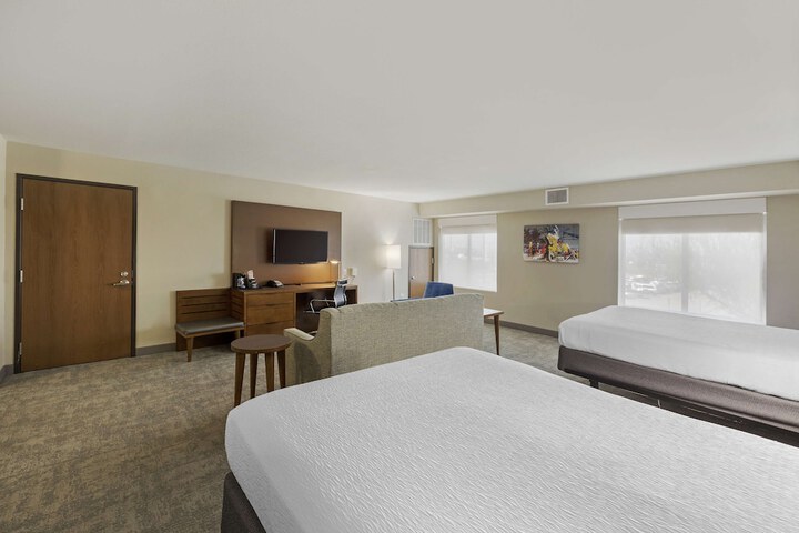 Room 16 of 35