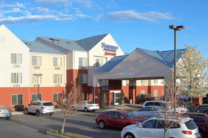 Hotel 2 of 32