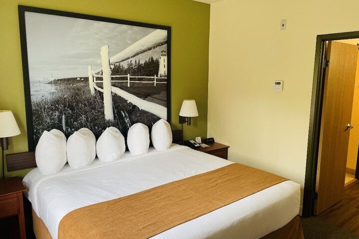 Room 65 of 86
