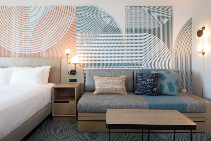 Room 26 of 82