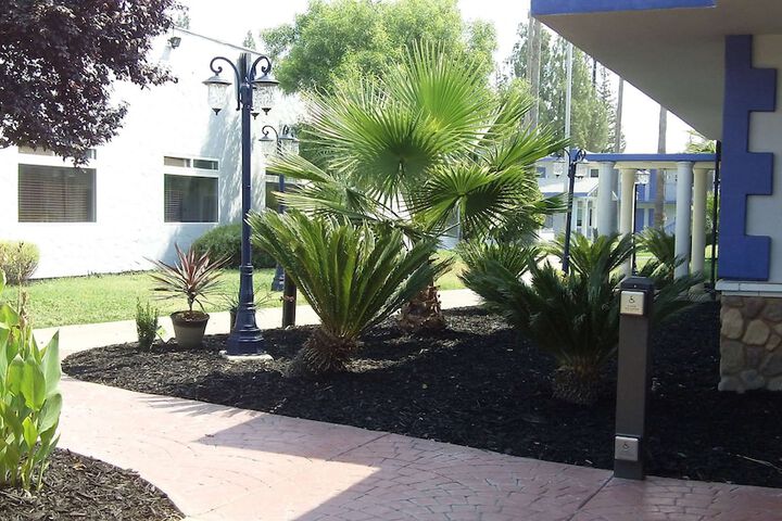 Hotel Exterior 28 of 28
