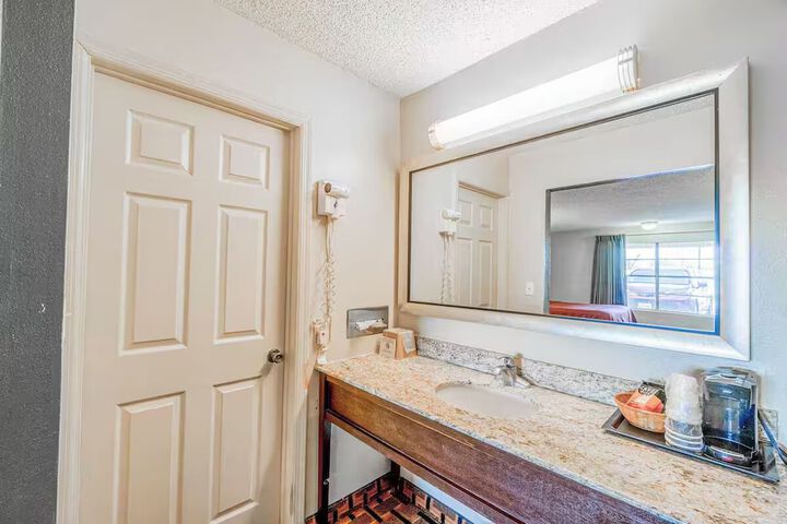 Lone Star Inn