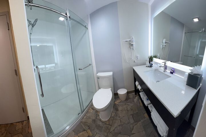 Ocean Sands Beach Boutique Inn - 1 Acre Private Beach
