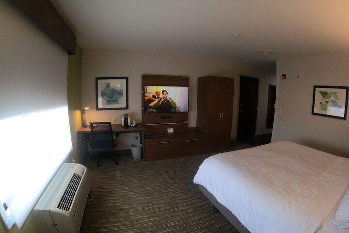 Room 39 of 90