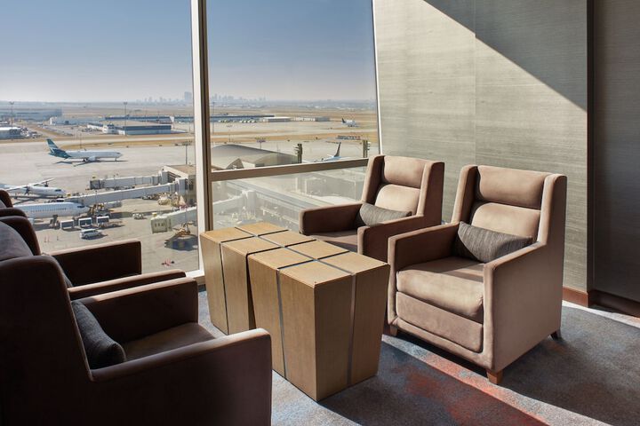 Calgary Airport Marriott In-Terminal Hotel