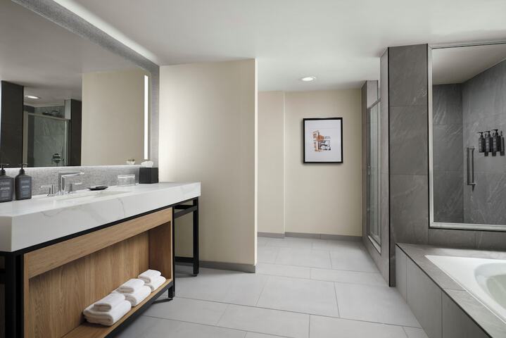 Sheraton Agoura Hills Hotel