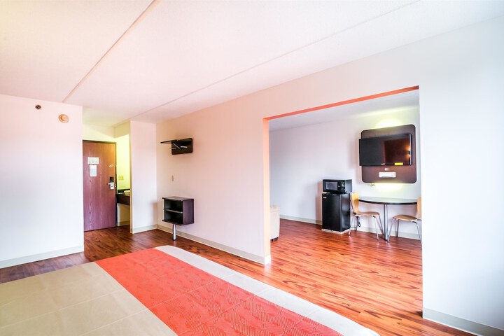 Room 26 of 30