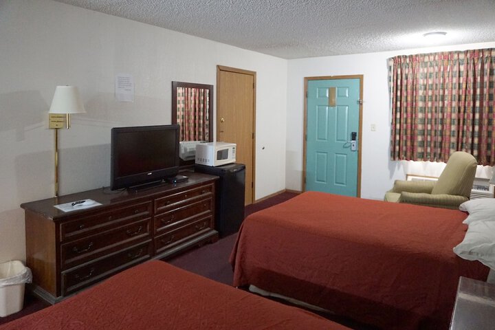 Room 13 of 24