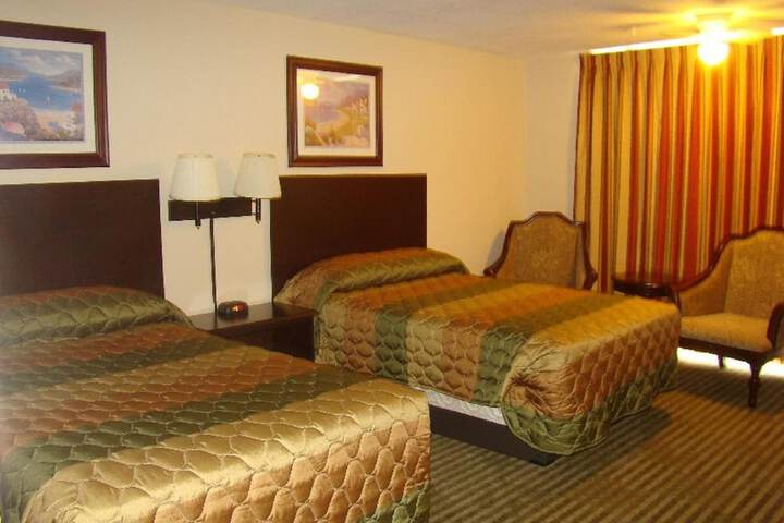 Room 15 of 32