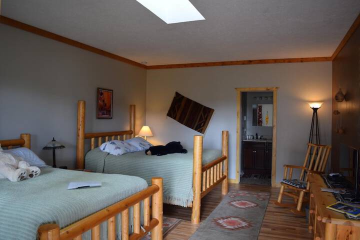 Room 18 of 33