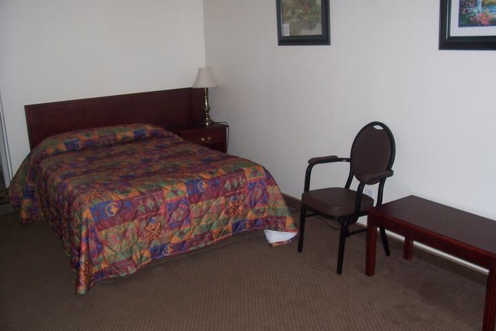 Room 11 of 12