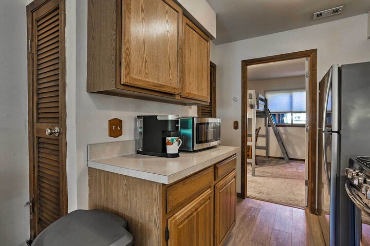 Vernon Township Condo Near Golfing + Skiing!
