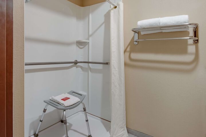 Room 26 of 81