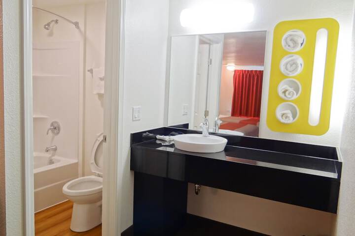Room 19 of 30