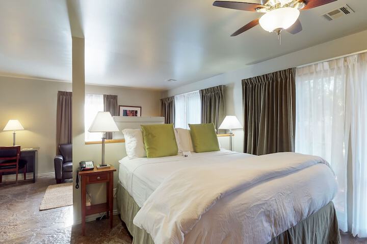 Room 115 of 165
