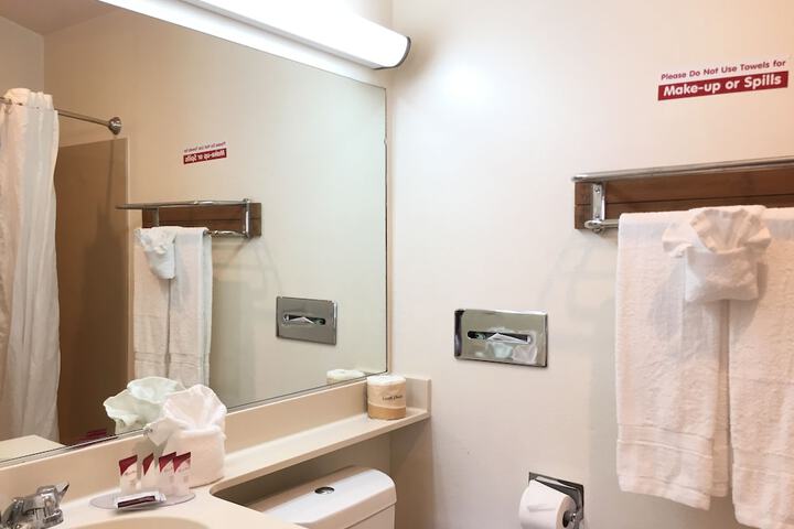 Room 30 of 131